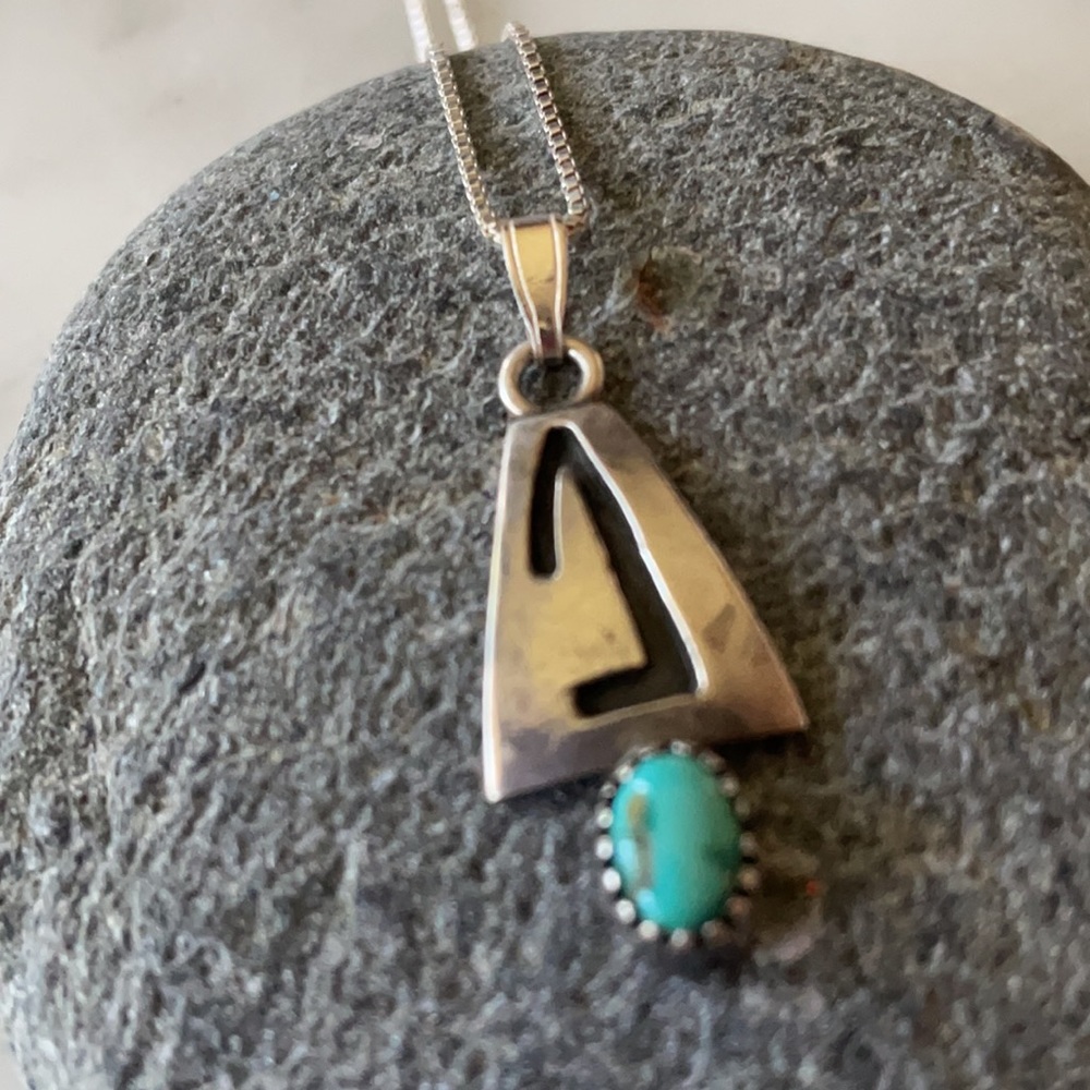 Vintage Native American Turquoise Pendant - Picture 4 of 10